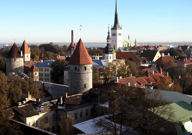 タリン旧市街を望む
