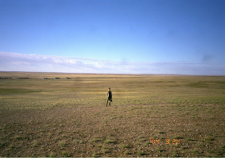 地平線　草原と砂漠の国