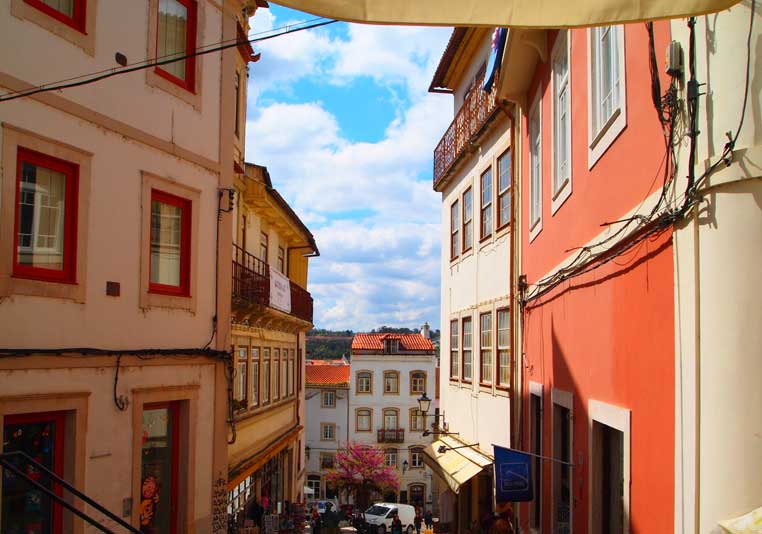 コインブラ街角