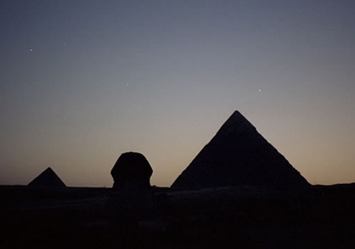 遺跡　夕暮れのギザ