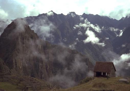 マチャピチュより望むアンデスの峰々
